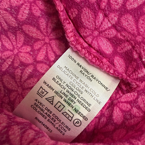 V-Neck Tie-Front Blouse Bold Pink Print Puff Sleeve Medium New with Tags - Picture 4 of 7